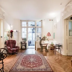  Hostel Baroque & Coworking Węgry