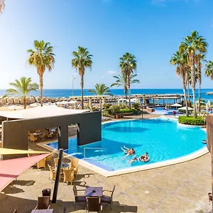 - - Savoy Signature Hotel Calheta (Madeira)