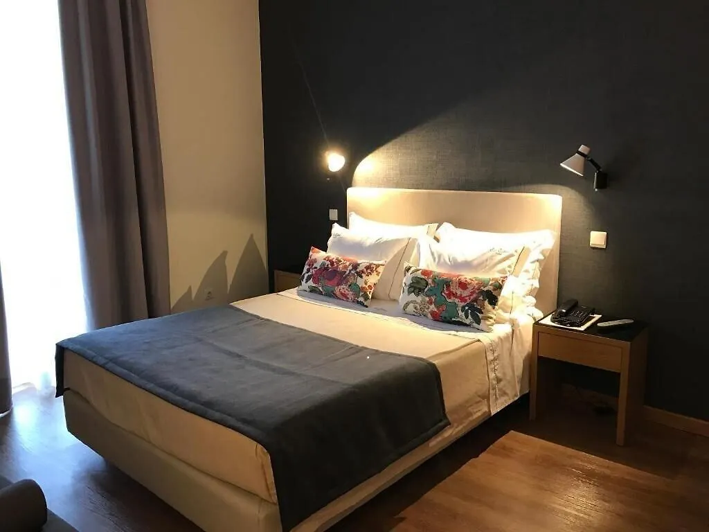 Hotel Sete Colinas Lissabon 2*,